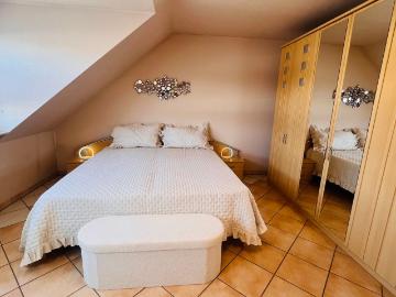Cozy, bright, modern apartment in Duesseldorf South, Dusseldorf Amsterdam Apartments for Rent
