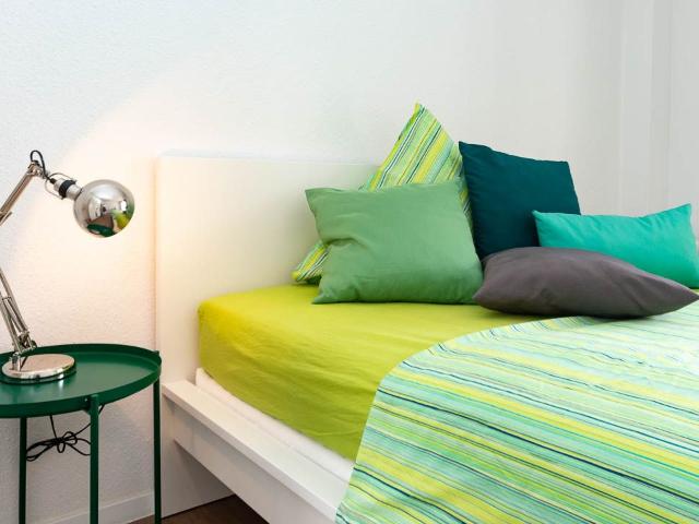 Cozy, bright suite in Duisburg Dellviertel, Duisburg Amsterdam Apartments for Rent