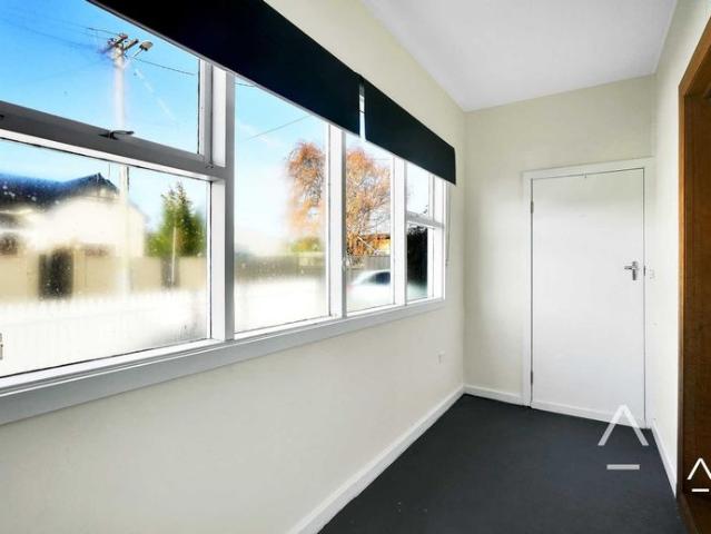 Cozy Charm in Invermay: Your Fully furnished 2 bedroom Home Awaits!