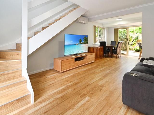 Cozy & Comfortable Townhouse