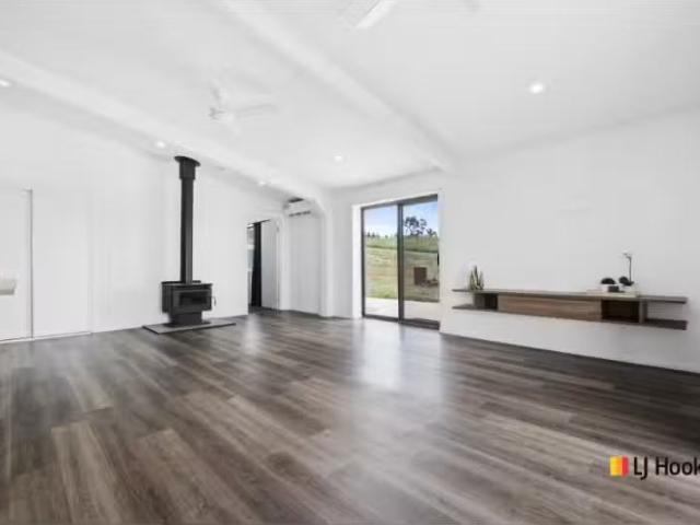 Just in! Cottage 3/76 Kiaora Lane, SUTTON House for rent List.