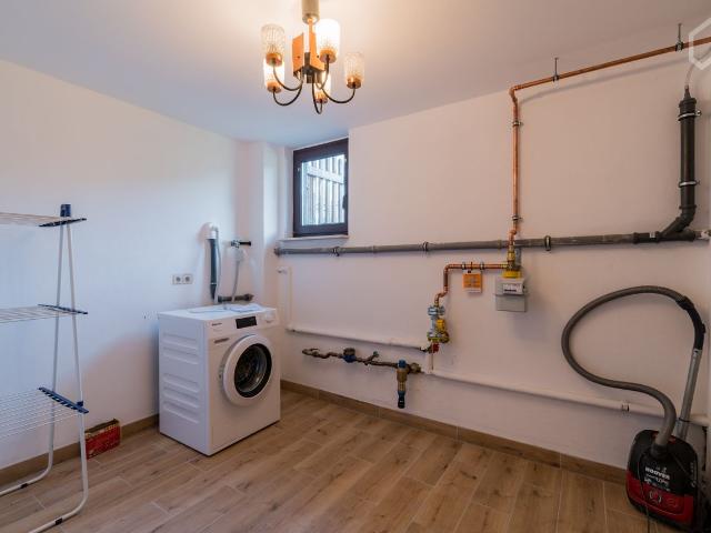 Cozy Country House with Pool and Orchard in a Quiet Location of Berlin Biesdorf, Berlin Amsterdam Apartments for Rent