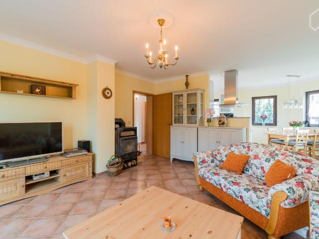 Cozy Country House with Pool and Orchard in a Quiet Location of Berlin Biesdorf, Berlin Amsterdam Apartments for Rent
