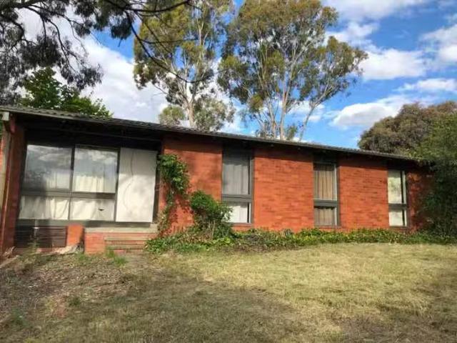 Just in! Dangar Place, Charnwood, ACT 2615