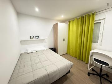 Cozy double bedroom close to the city center