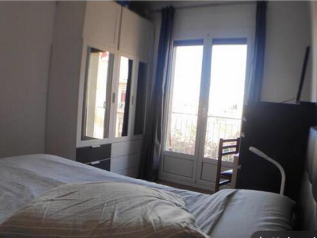 Cozy double bedroom with nice views, close to Sagrada Familia