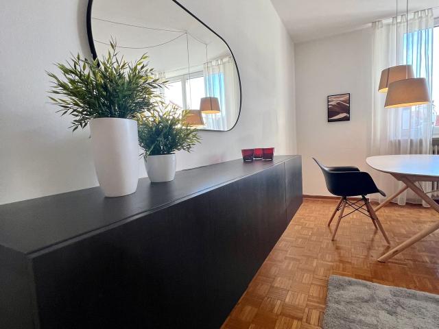 Cozy & Fully Furnished Apartment in the Heart of Schwabing!, Munchen Amsterdam Apartments for Rent