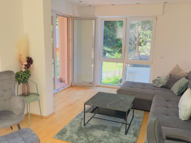 Cozy furnished apartment on time with winter garden, balcony and garden view!, Aachen Amsterdam Apartments for Rent