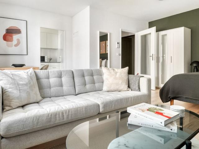 Cozy Furnished Studio with Balcony in Basel Iselin, Basel Amsterdam Apartments for Rent