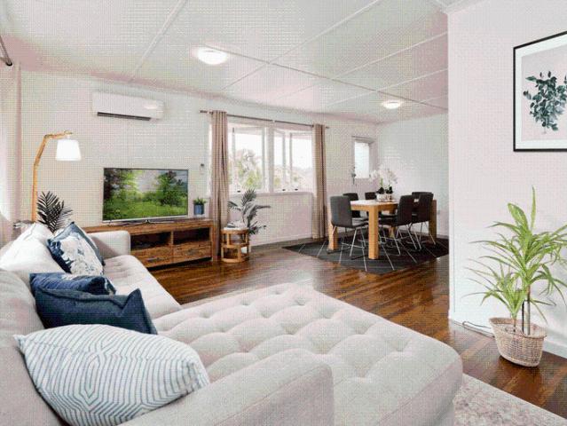 Cozy Family Living in Keperra