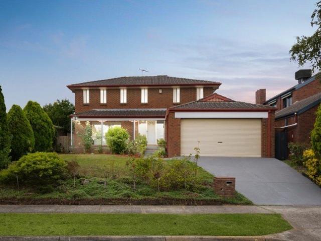 COZY FIVE BEDROOM HOUSE CLOSE TO WESTFIELD KNOX