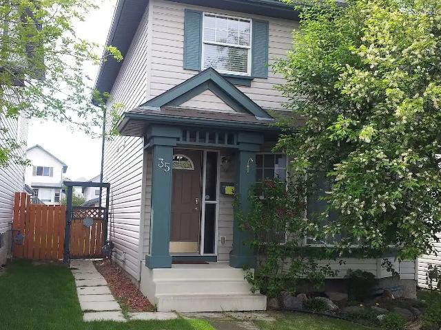 Cozy freshly painted family house in Hidden Valley — 4 Bedrooms House