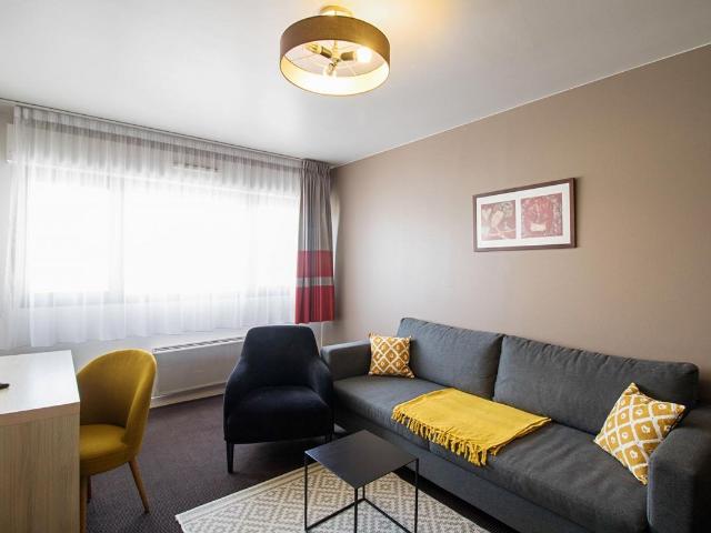 Cozy & gorgeous 1 BR apartment close to city center, Villejuif