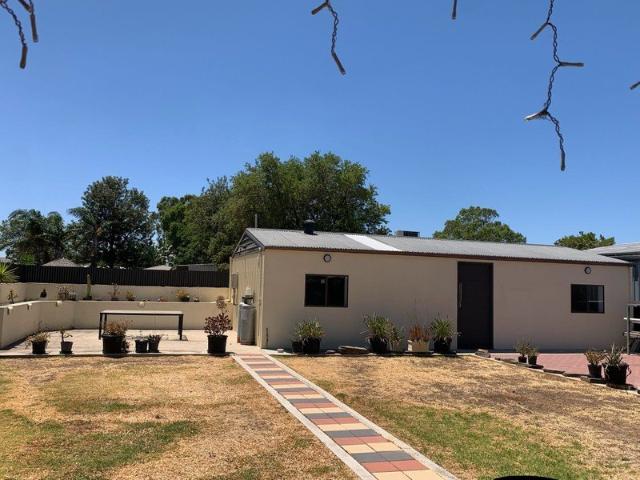 Cozy Granny Flat Living at 6 Kurrajong Ave, Dry Creek!