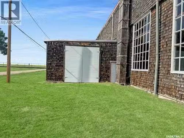 Charming Hanger #1, Swift Current Rm No. 137, SK, S9H 3W1 co.