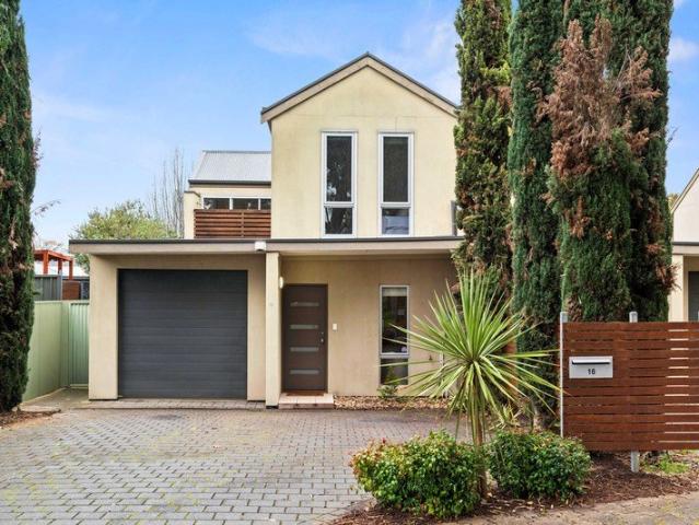 Cozy, Low Maintenance Living in a Great Location!