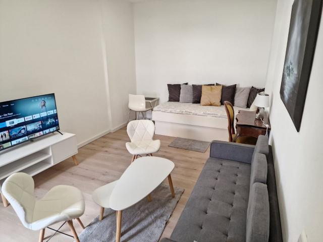 Cozy & lovely flat in Stuttgart, Stuttgart Amsterdam Apartments for Rent