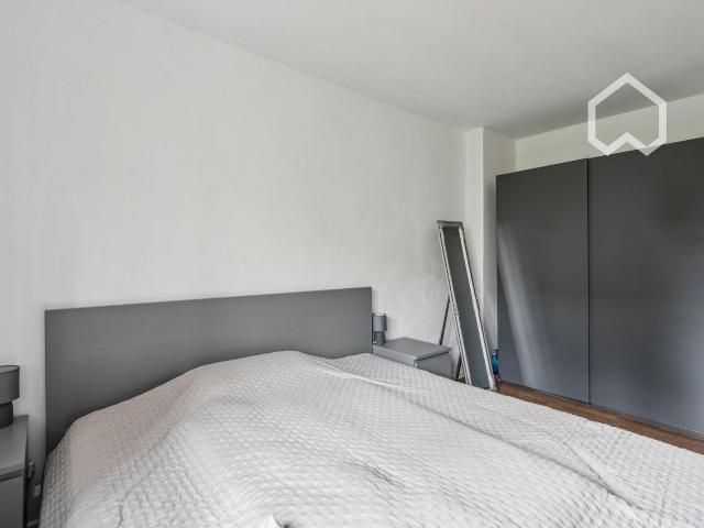 Cozy & Practical Apartment with Sunny Balcony in Central Location near Tempelhofer Feld, Berlin Amsterdam Apartments for Rent