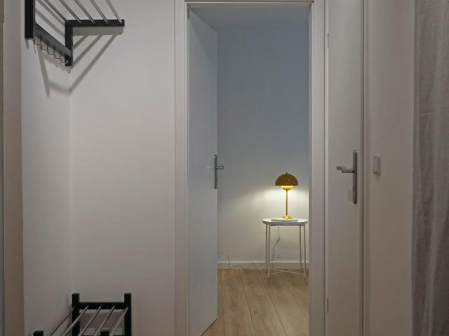 Cozy, quiet apartment, conveniently located, Berlin Amsterdam Apartments for Rent