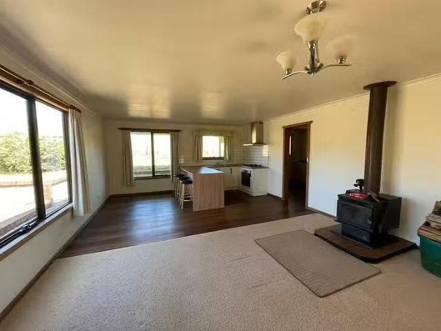 Cheap Rocky Cape, TAS 7321