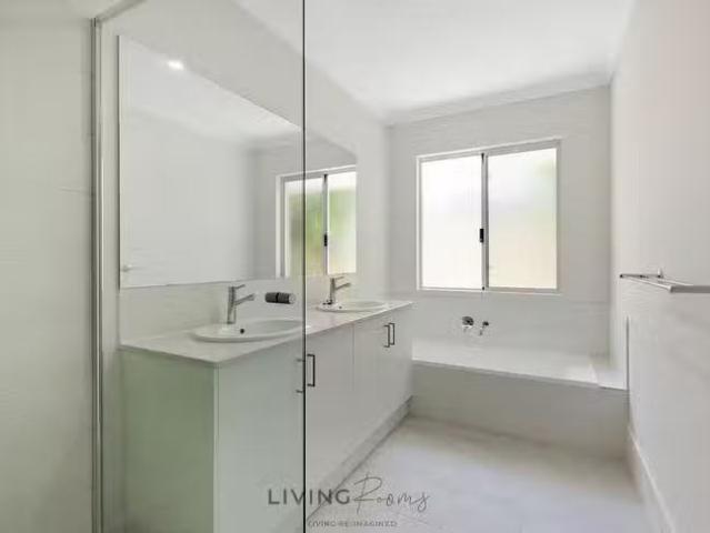 Nice ROOM 1 Somers Street, Belmont, WA 6104