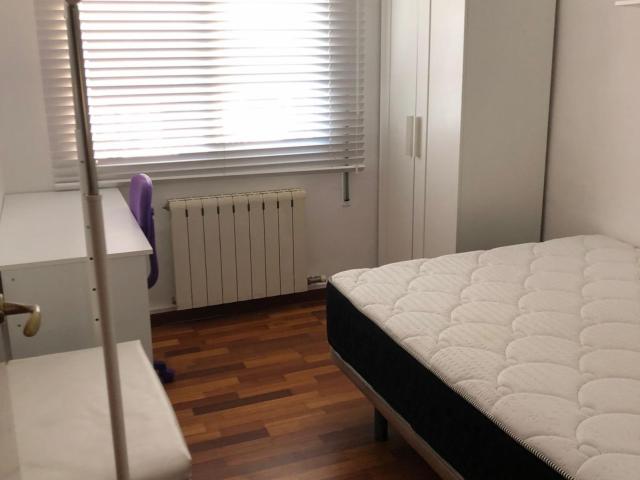 Cozy room close to Facultad de Ciencias de la Salud Blanquerna URL