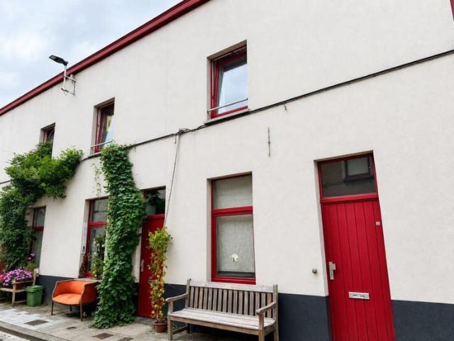 Cozy row house for rent near Dampoort Ghent