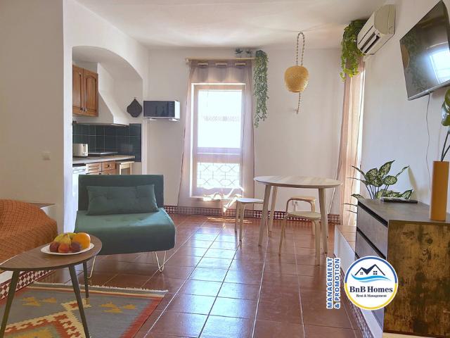 Cozy Studio with Pool The Strip street & Beach