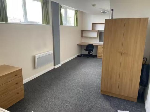 For Rent! Studio flat for rent in Bridge Road, Birmingham, B8