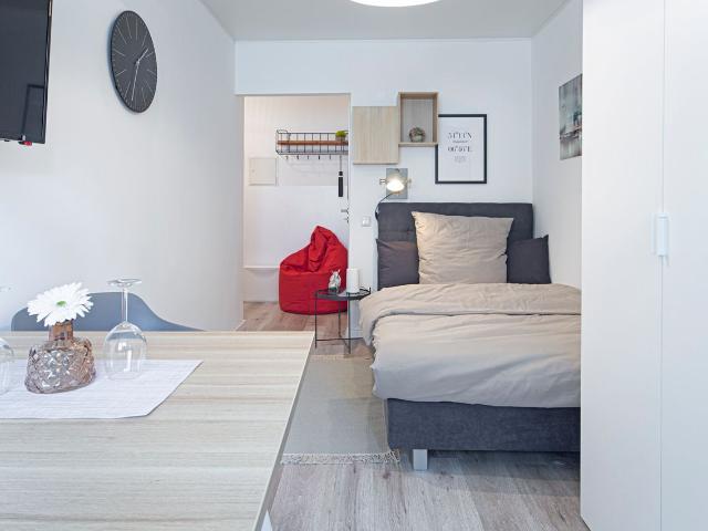 Cozy Studio in the center of Düsseldorf, Dusseldorf Amsterdam Apartments for Rent