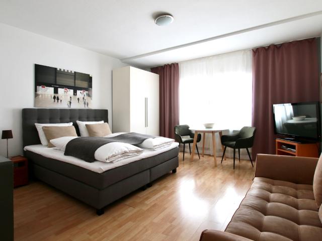 Cozy studio in Cologne's Belgian Quarter, Koln Amsterdam Apartments for Rent