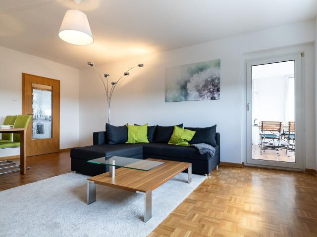 Cozy studio in Mönchengladbach, Monchengladbach Amsterdam Apartments for Rent