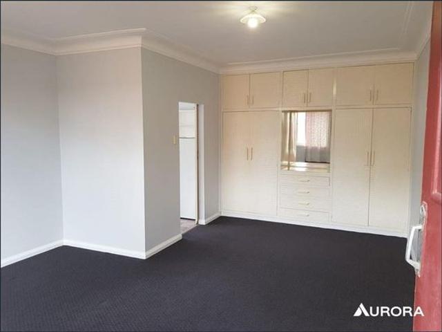 Cozy Studio Living in a Convenient Tarragindi Location