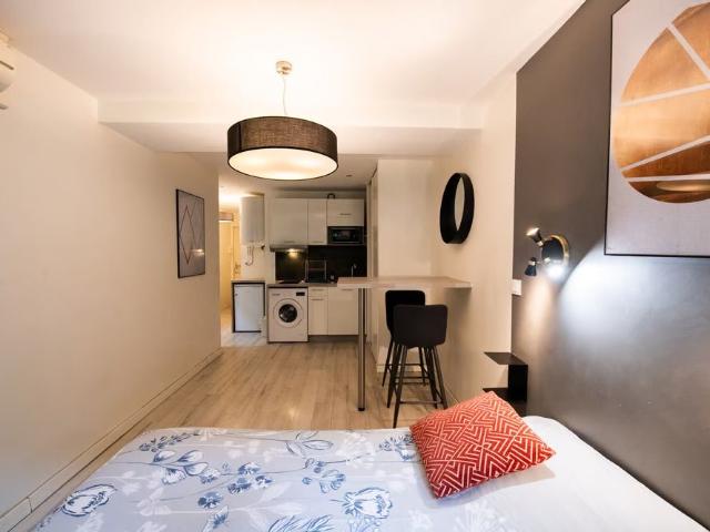 Cozy Studio Near Garibaldi Metro and Part Dieu