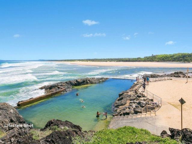 Cozy Studio Right in the Heart of Sawtell Village!