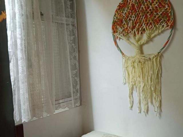 Cozy single bedroom in fully furnished apartment close to Via Júlia metro station