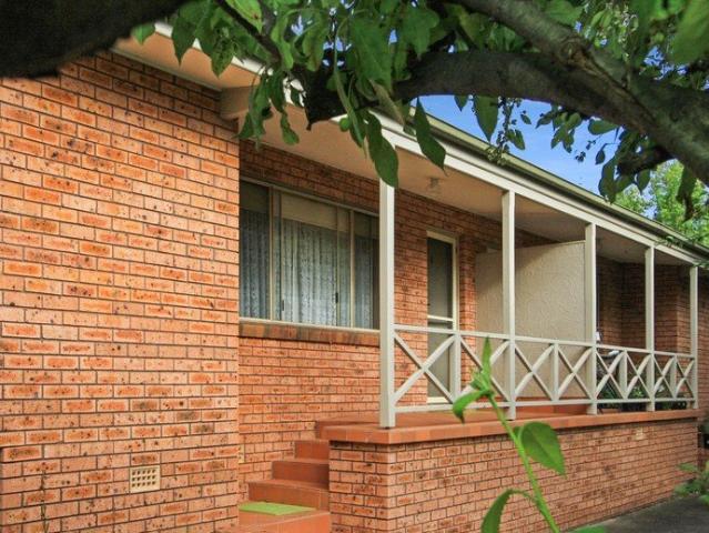 Cozy two bedroom unit in a peaceful location