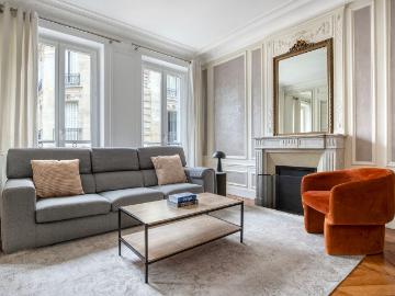 Cozy Ternes 1 Bedroom: Modern Living in Paris, Paris Amsterdam Apartments for Rent