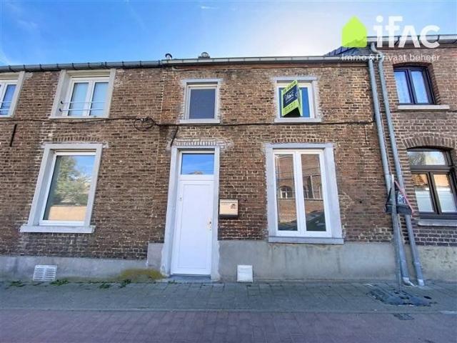 Cozy terraced house with 2 bedrooms and terrace