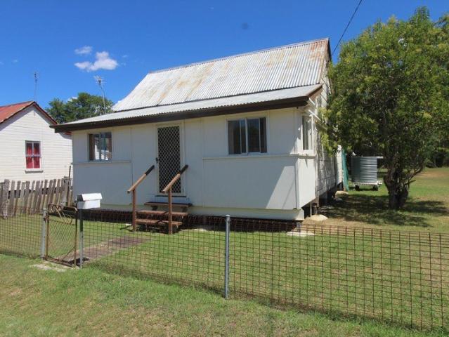 Cozy Timber Cottage Close To Town