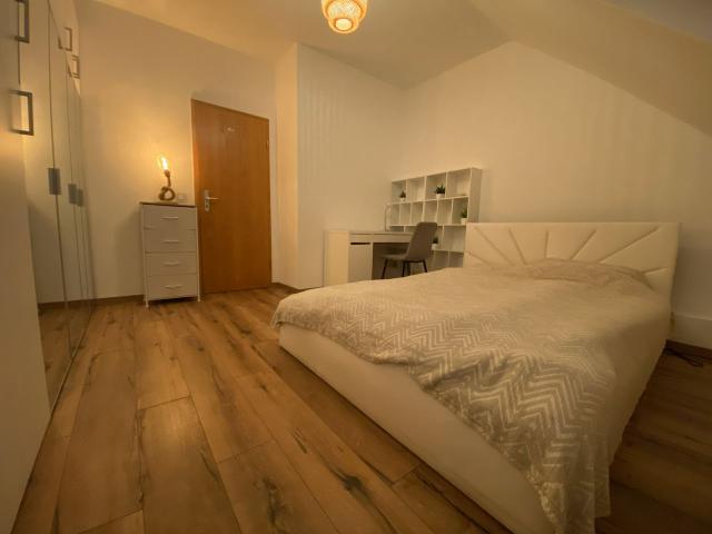 Cozy top floor Apartment at Lake Tegel Berlin, Berlin Amsterdam Apartments for Rent