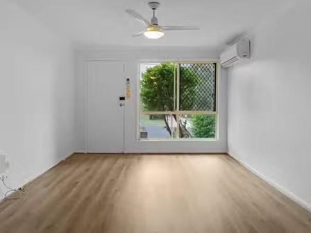 Rental! UNIT 1/16 Ruth Street, Centenary Heights, QLD 4350