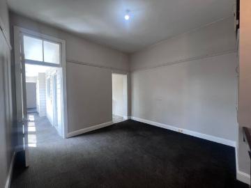 Cozy Unit In CBD