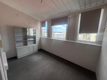 Cozy Unit In CBD