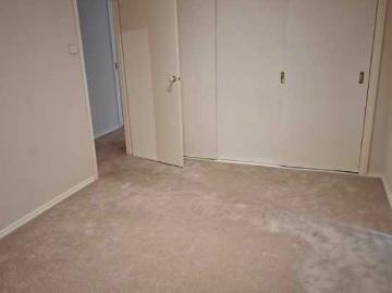 Cozy unit in a great location!