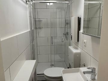 Cozy, well connected 2 room + balcony near Gete, Bremen Amsterdam Apartments for Rent