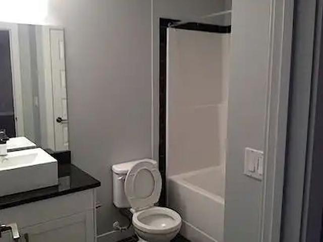 Cozy yet spacious 2 Bedroom + Den, 2 Bathroom Unit in Beautiful Windermere — 2 Bedrooms+ Den Condo Unit