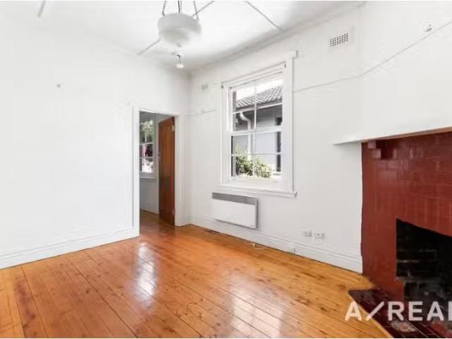 Unique 06/21 23 Hotham Street, East Melbourne Apartment for re.