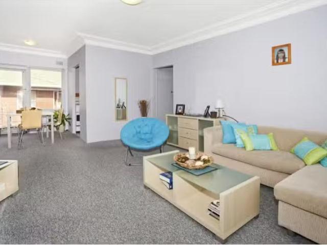 Charming 14/157 The Grand Parade, Monterey Apartment for rent.