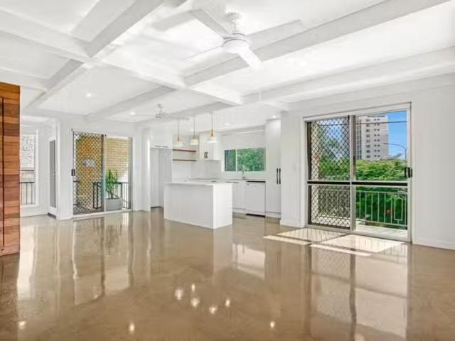 New 14/1740 Gold Coast Highway, BURLEIGH HEADS, QLD 4220 Apa.